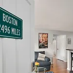 Thomas Lodge Boston